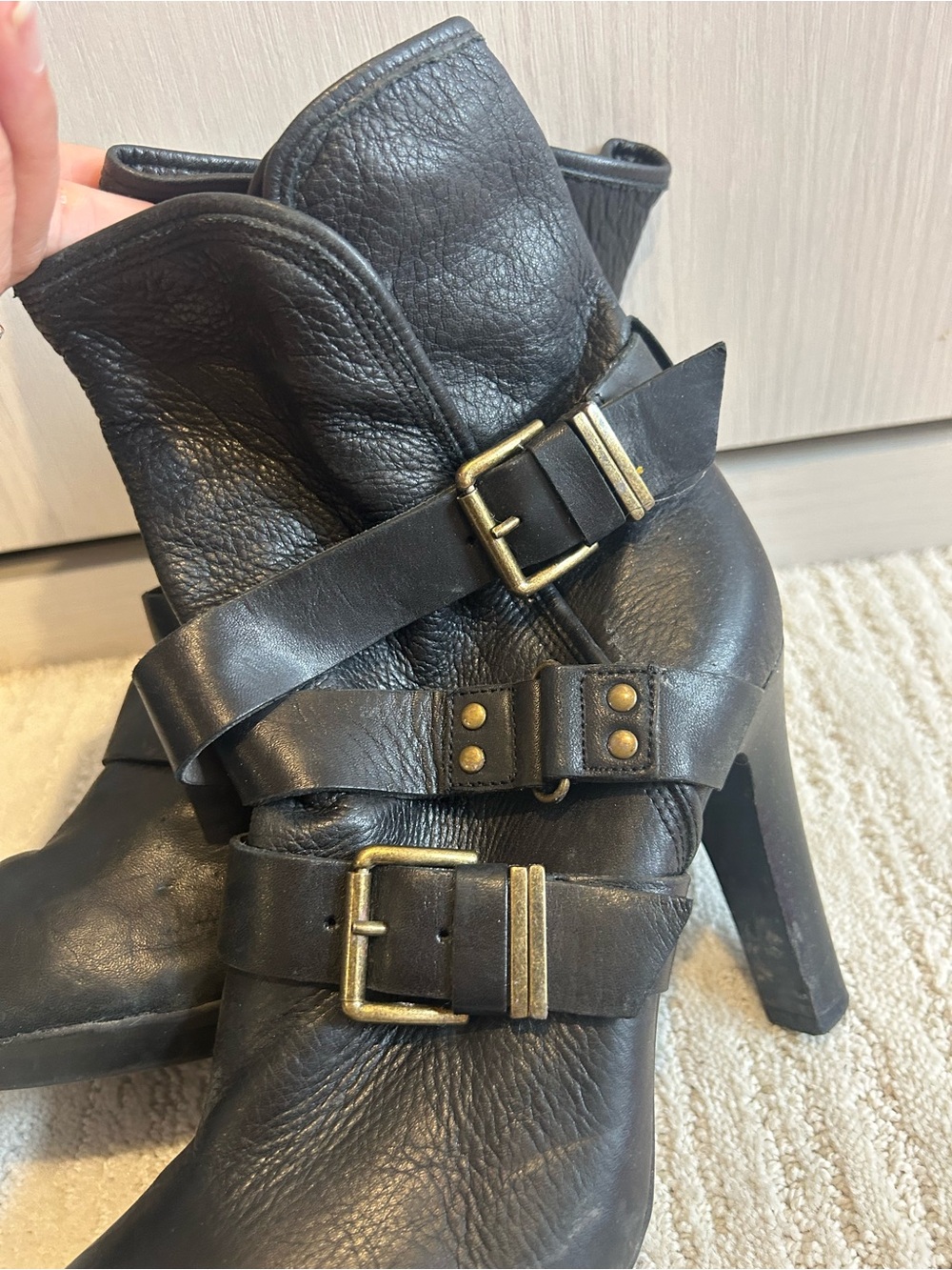 DKNYC Sandra Black Leather Strappy Buckle Heeled Moto Boots size 8.5